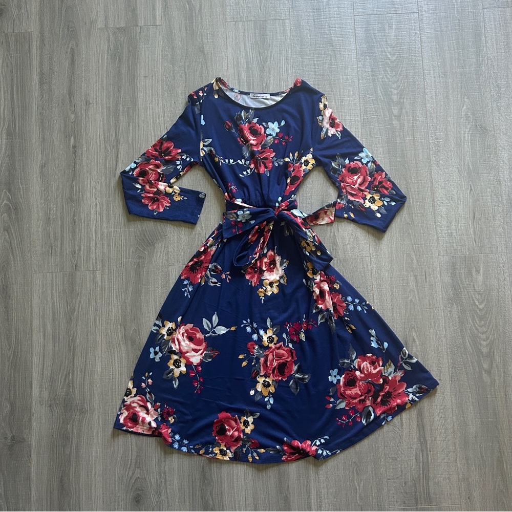 Levaca Women's Blue Floral Long Sleeve Pocket Dress (M)